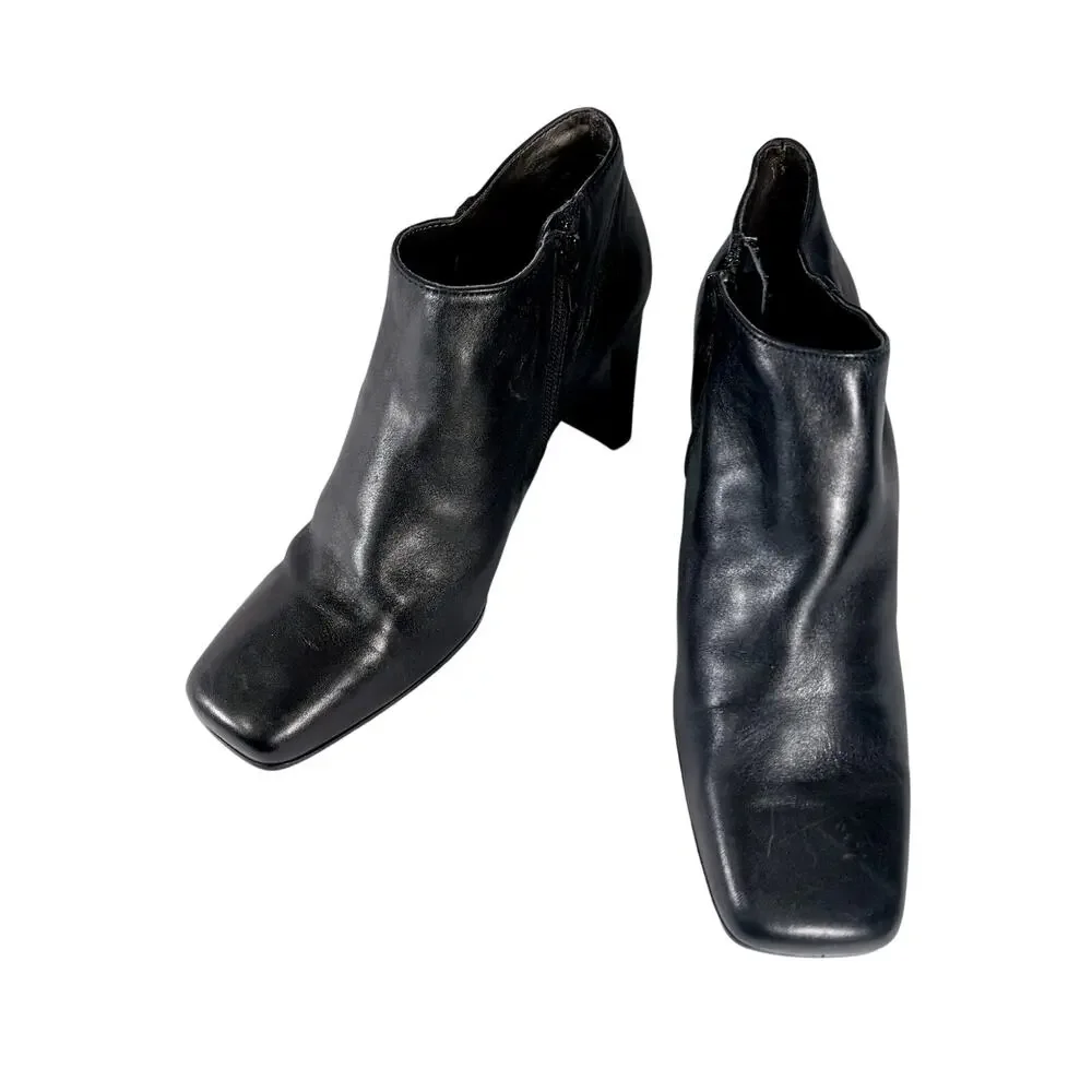 JENNIFER MOORE! BLACK GENUINE LEATHER RECTANGULAR HEEL, ZIP ANKLE BOOTS! SZ 9M